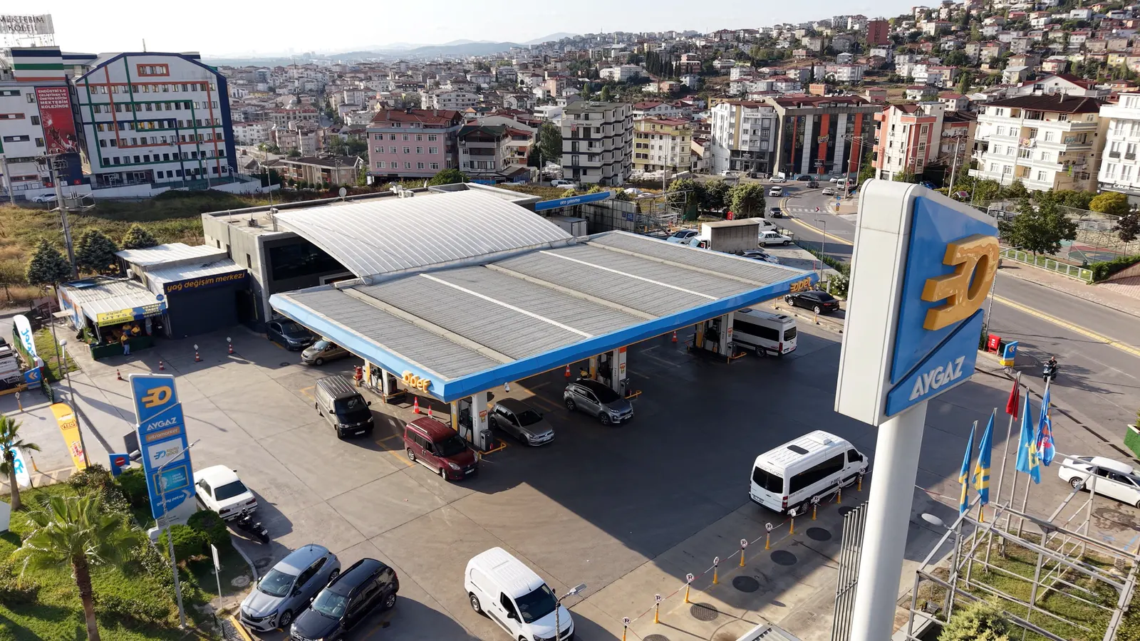 Yeni Bağdat Caddesi’ndeki Göksay Petrol istasyonunun havadan görünümü